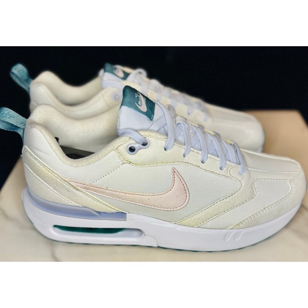 New Nike Air Max Down GS Size 7Y, 8.5W